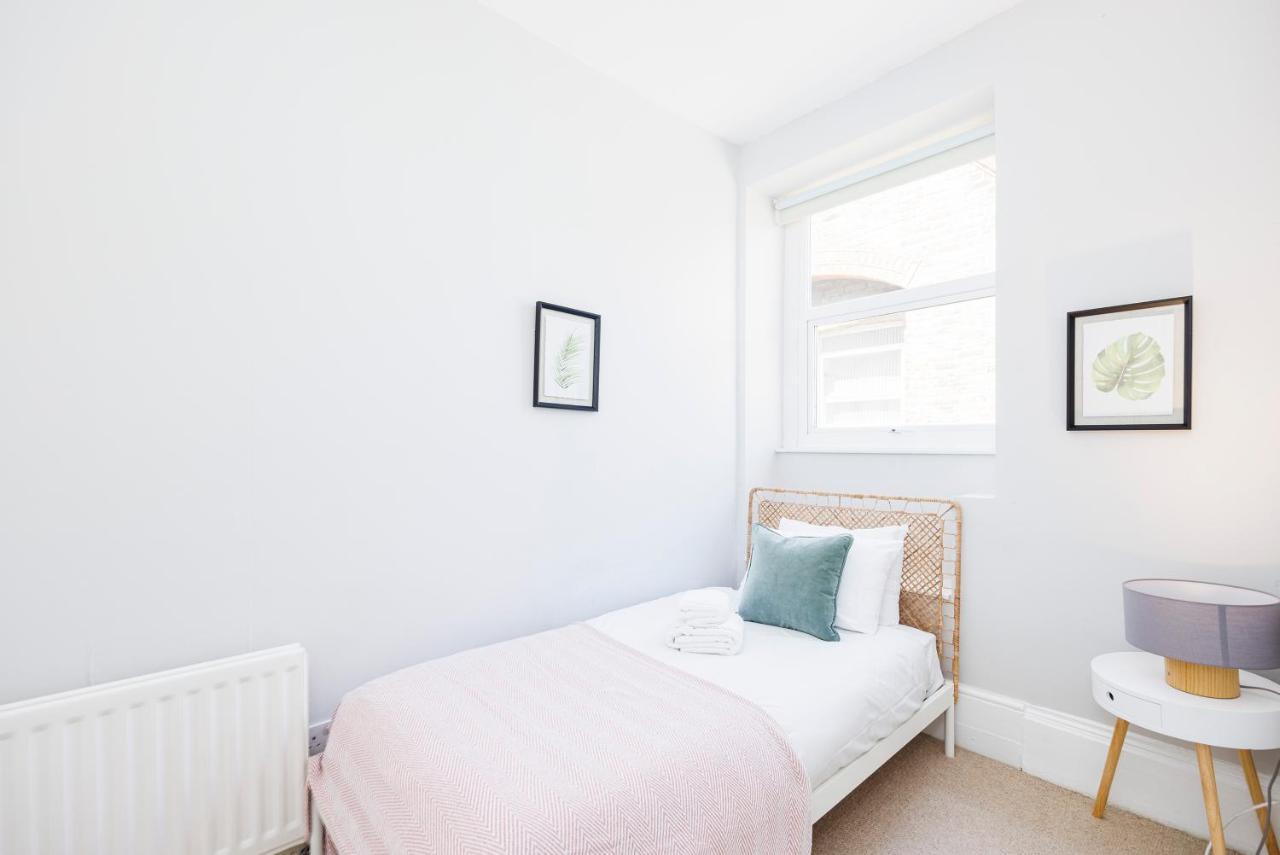 Welcomestay Colliers Wood Two Bed Apartment - Home Away From Home London Exterior photo