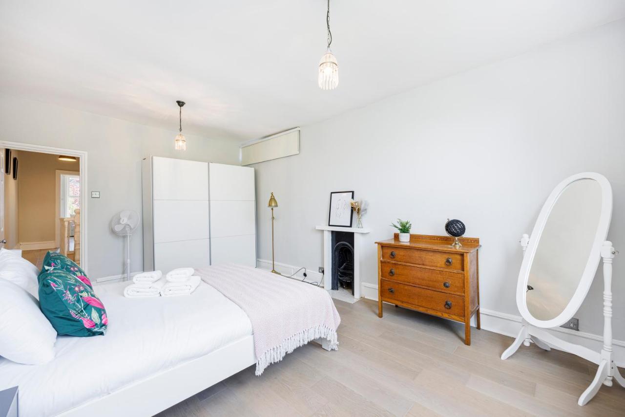 Welcomestay Colliers Wood Two Bed Apartment - Home Away From Home London Exterior photo